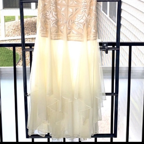 Carmen Marco Valvo elegant gown, one of a kind! - Picture 14 of 14